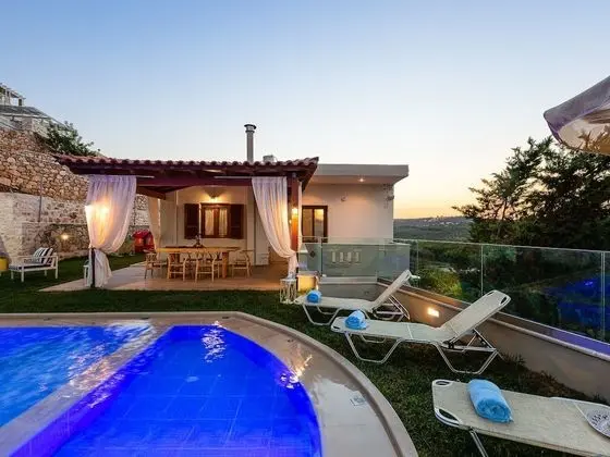 Upscale Villa in Achlades Crete With Private Pool