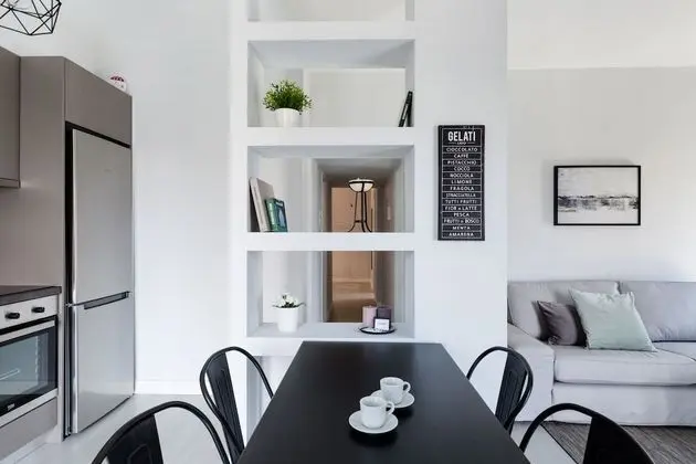 UPSTREET Minimal 2BD Apt-Lycabettus view - Yerinde Yemek