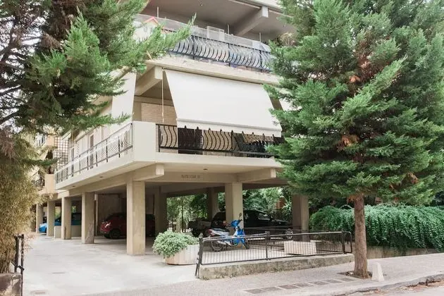 UPSTREET Modernized & Spacious 2BD Apartment in Chalandri - Dış Mekan