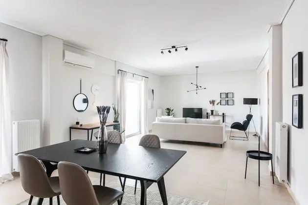 UPSTREET Superb & Comfy 2 BD Apt-Marousi