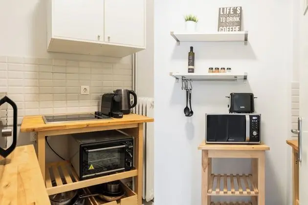UPSTREET Zeus Temple View 2BD Apt Acropolis-Plaka - Mutfak