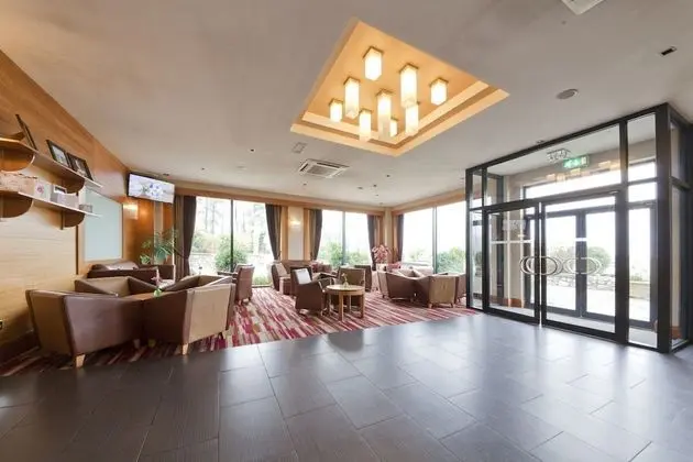 Upton Court Holiday Cottages - Lobi