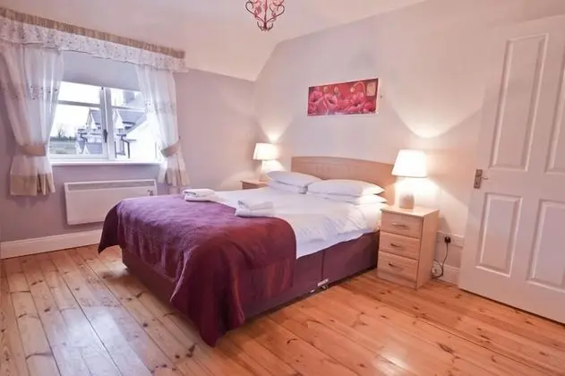 Upton Court Holiday Cottages - Oda