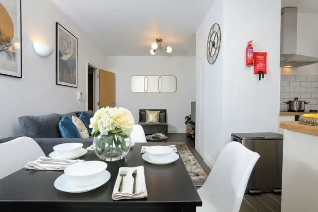 Upton Road Apartments - Yerinde Yemek