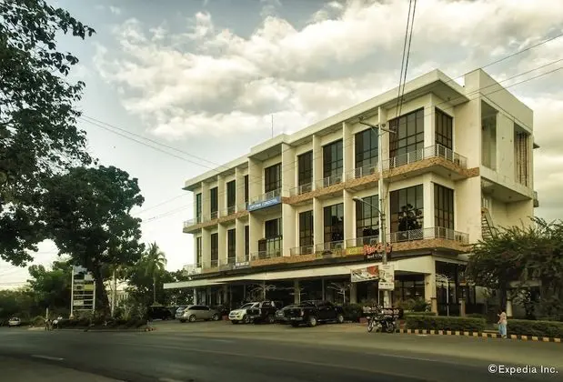 Uptown Condotel - 1