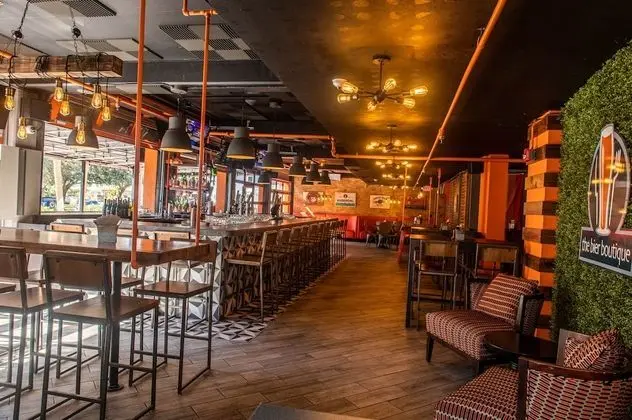 Uptown Hotel St Pete - Yerinde Yemek