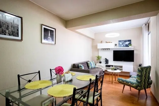 Ur Place Rentals - Modern 3bdrm, Swimming Pool And Gym - Öne Çıkan Resim
