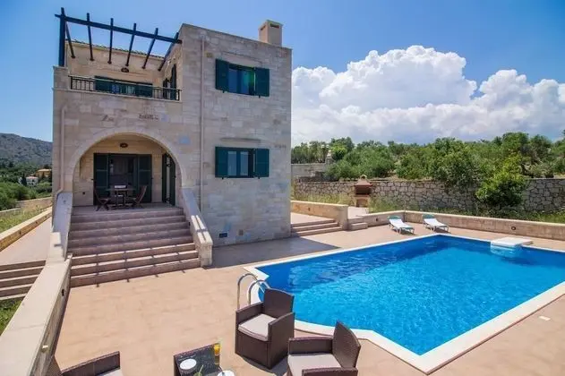 Uranus Stone Villa