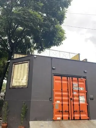 Urban Box House