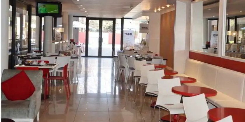 Urban Hip Hotels - The Nicol Hotels & Apartments - Lobi