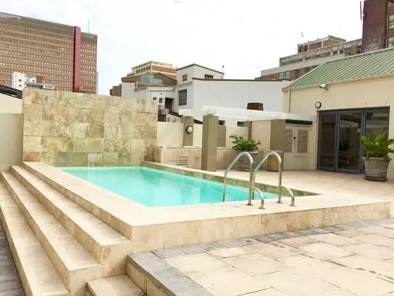 Urban Oasis at The Square - Havuz