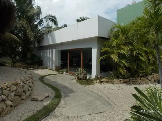 Urban Sands Iloilo Hotel - Dış Mekan