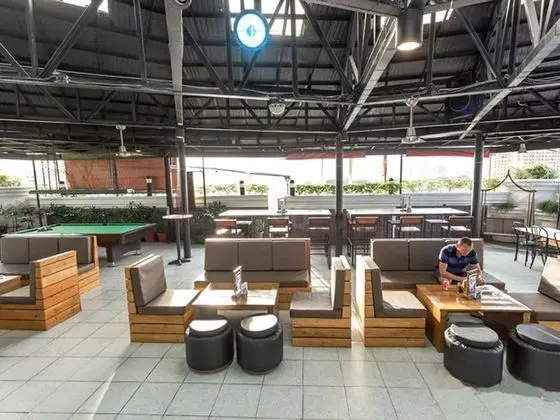 Urban Travellers Hotel