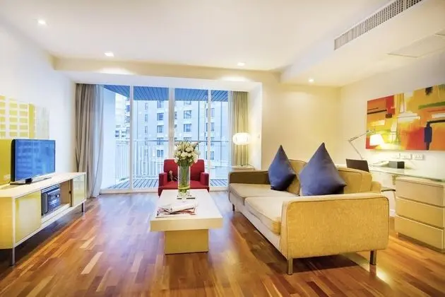 Urbana Langsuan (formerly Fraser Place Langsuan)