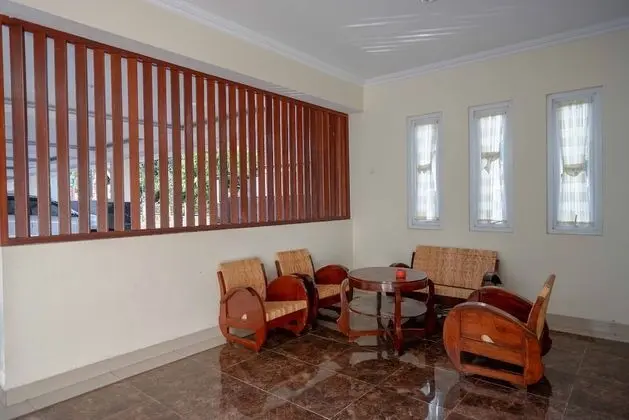 Urbanview Hotel Syariah Casa Azmya Yogyakarta - Lobi