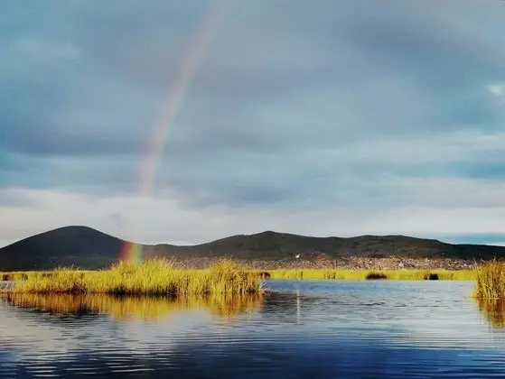 Uros Suma Jakana Lodge Titicaca Experience - Plaj