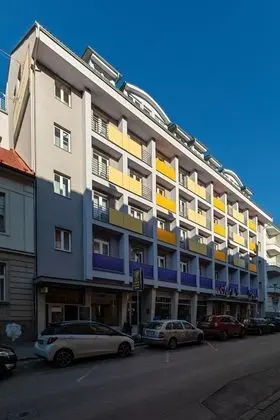 Hotel Urpin City - Dış Mekan