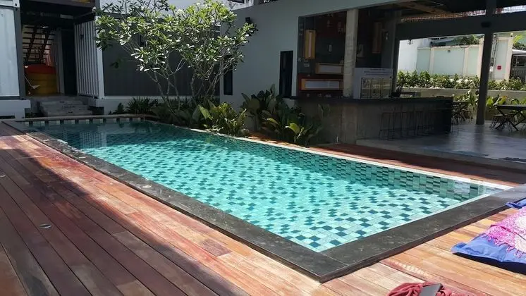 Us Hostel - Havuz