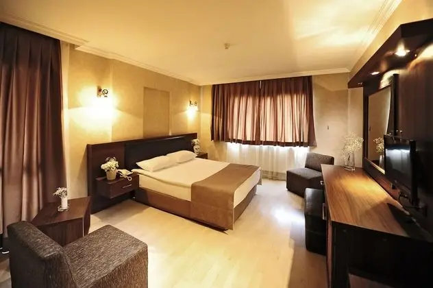 Üstün Otel Alsancak - Oda
