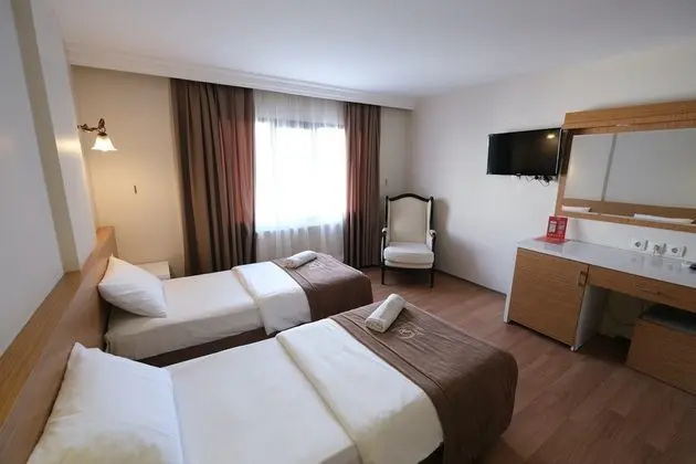 Üstün Otel Alsancak - Oda