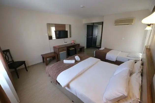 Üstün Otel Alsancak - Oda