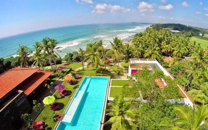 UTMT Underneath the Mango Tree Beach & Spa