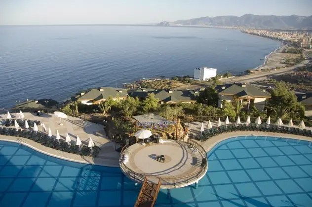 Utopia World De Luxe Hotel