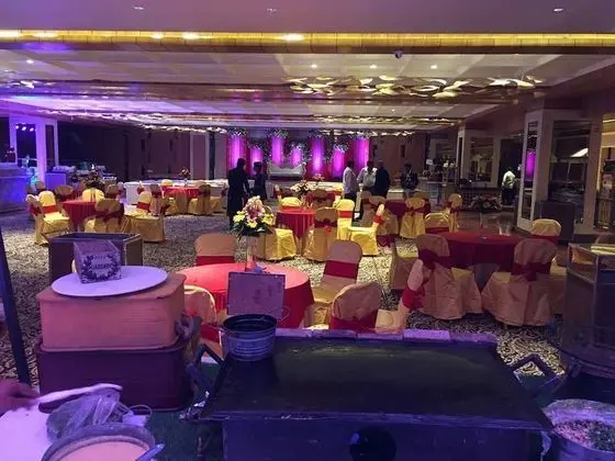 The Utsav Grand Banquets & Resort - Dış Mekanlar