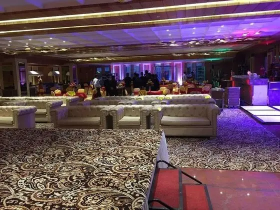 The Utsav Grand Banquets & Resort - Misafir Tesisleri ve Hizmetleri