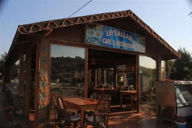 Uysallar Köy Evi