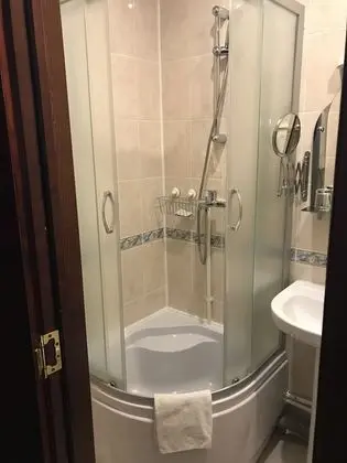 Hotel Uyut - Banyo Özellikleri