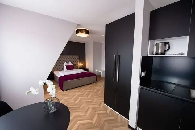 V Business Living Appartment - Mutfak