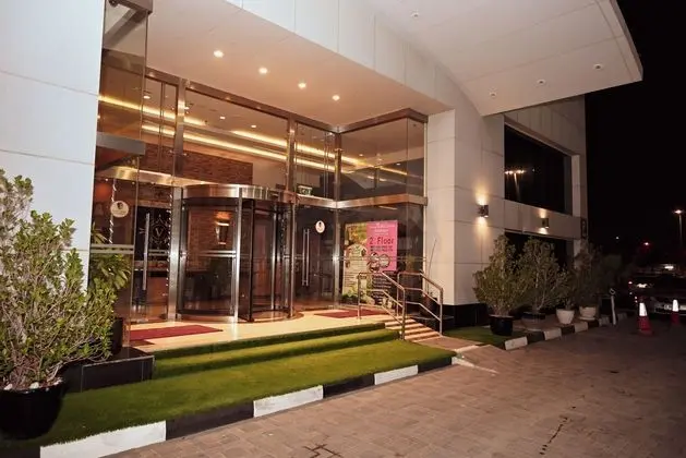 V Hotel Fujairah - Dış Mekan