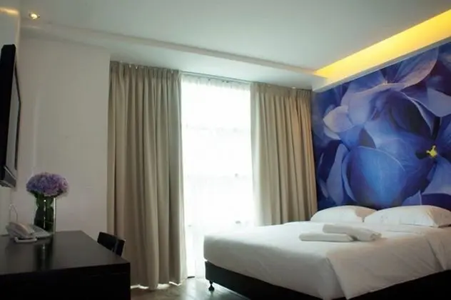 V Garden Hotel - Oda