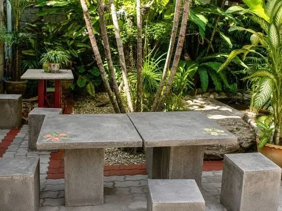 V.House Nakhon - Dış Mekan