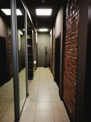 V&M Sleepbox Hostel - Lobi