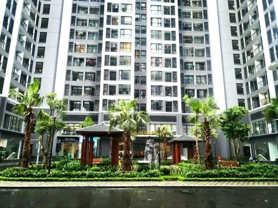V-One Hotel