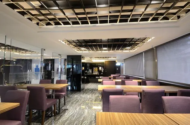 V One Hotel