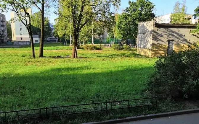 V Pitere Zhit Hostel
