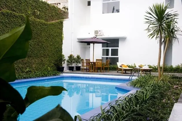V Residence Kemang