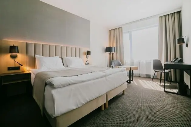 V Hotel Warsaw - Öne Çıkan Resim