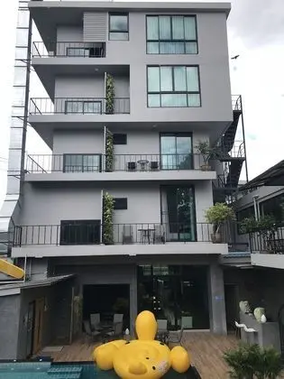 V20 Boutique Hotel By Locals - Dış Mekan