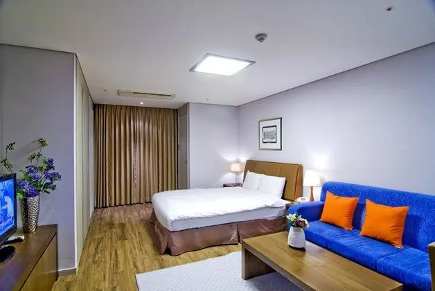 Vabien Suites 2 Serviced Residence