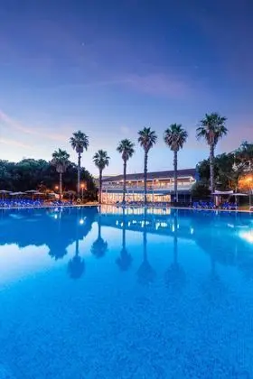 Vacances Menorca Resort - Havuz