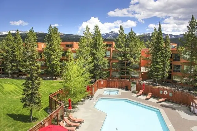 Vacation Rentals at Big Sky Resort - Havuz