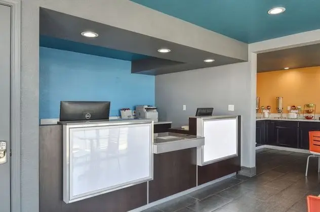 Vagabond Inn Buttonwillow North I-5 - Lobi