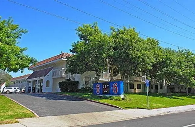 Vagabond Inn Carpinteria, CA - Santa Barbara - South