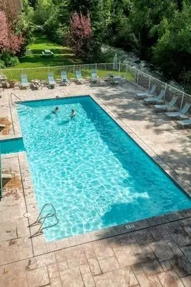 Vail Luxury Condos at Sandstone Creek - Havuz