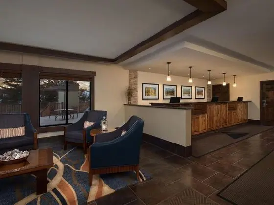 Vail Luxury Condos by VRHost - Lobi