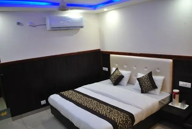 Hotel Vaishno Devi Heights - Oda